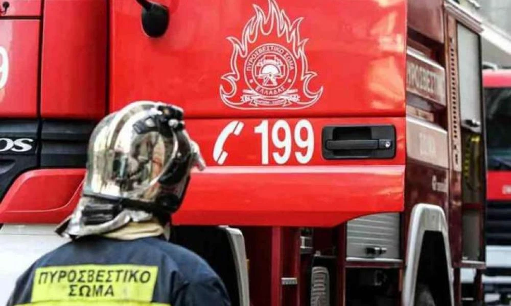 Κόρινθος: Εσβησε η φωτιά στο εργοτάξιο του δήμου Βέλου-Βόχας (Βίντεο)